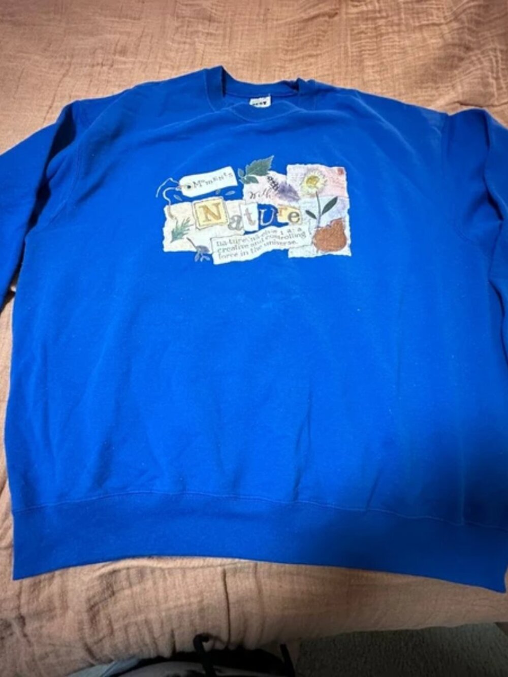 Vintage Fruit of the Loom BEST Royal Blue Nature Cottagecore Graphic Sweatshirt